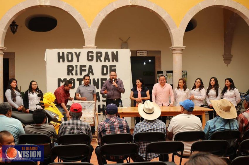 Incentiva con rifa Ayuntamiento de Huandacareo el pago puntual del predial 