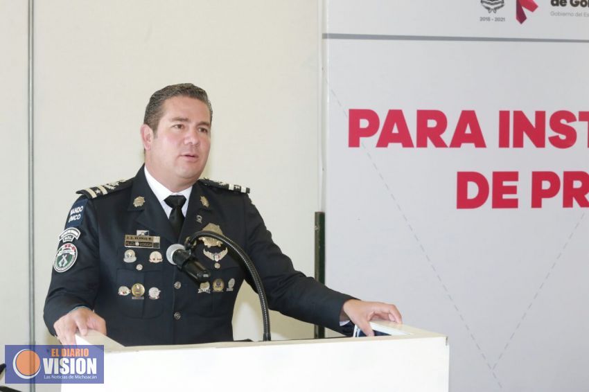 Continúa la actualización de la policía de Cd. Hidalgo por parte del IEESSPP