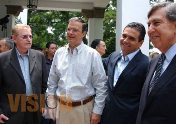 Se realiza reunión para respaldar a Ebrard como candidato