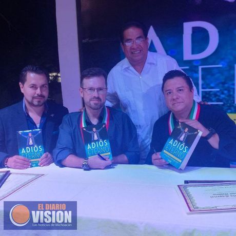 Presentan en Parácuaro el  libro 