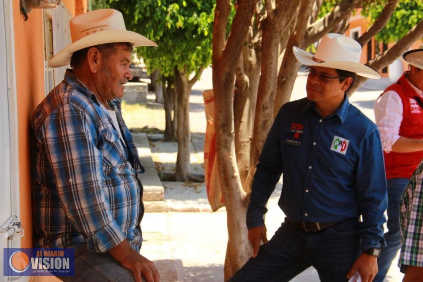 Toño Sosa ratifica su compromiso con el campo, 