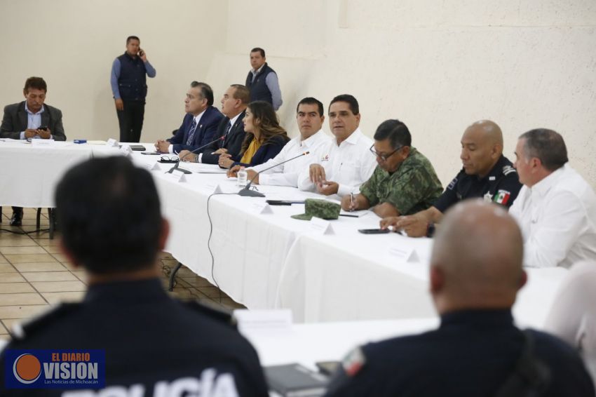 Revisa Gobernador acciones de seguridad y justicia de la región Zitácuaro
