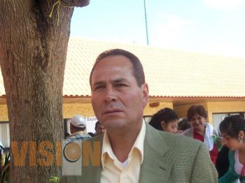 Voces perredistas en torno al registro de Genovevo