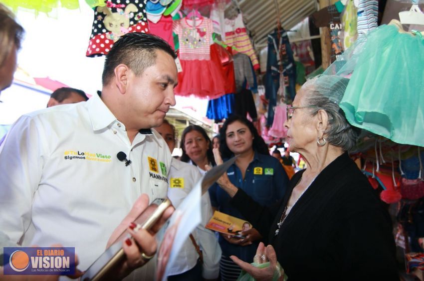Impulsaremos políticas económicas en beneficio de los locatarios de los mercados: Víctor Manríquez