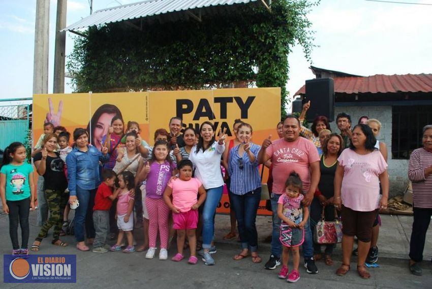 La mejor campaña, es a ras de tierra, en contacto directo con el pueblo: Paty Silva