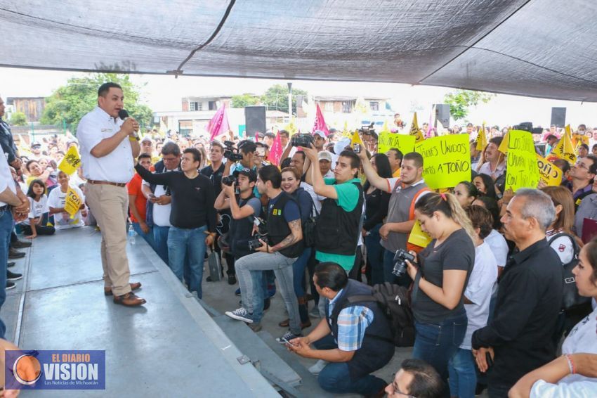 Más de tres mil personas de la zona poniente respaldan las propuesta de Víctor Manríquez