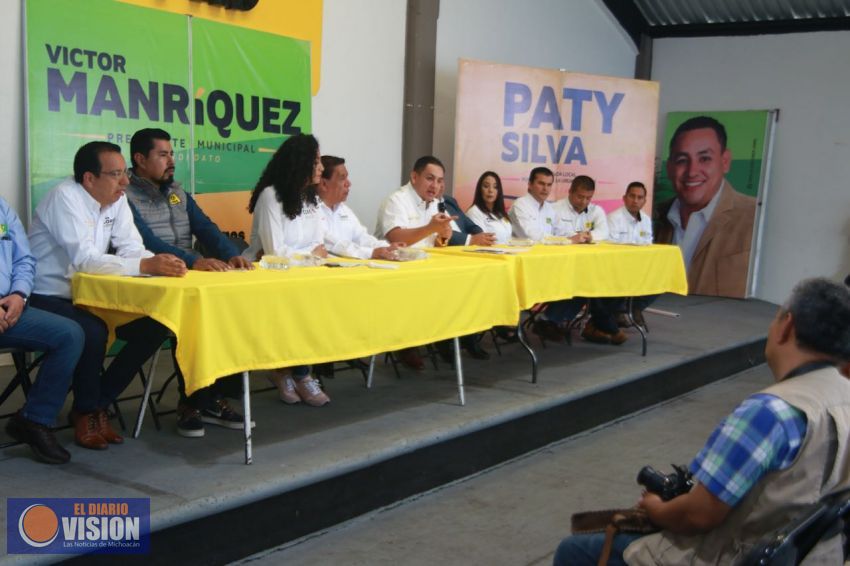Víctor Manríquez sigue sumando actores políticos en su campaña de propuestas y resultados