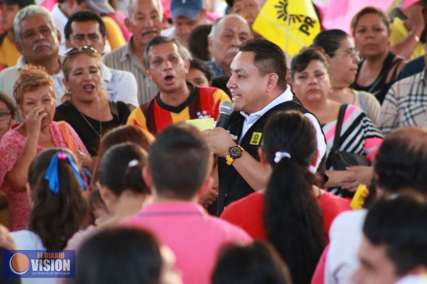 Vecinos de San Pedro, La Tamacua y el Milagro manifiestan su apoyo a Manríquez 