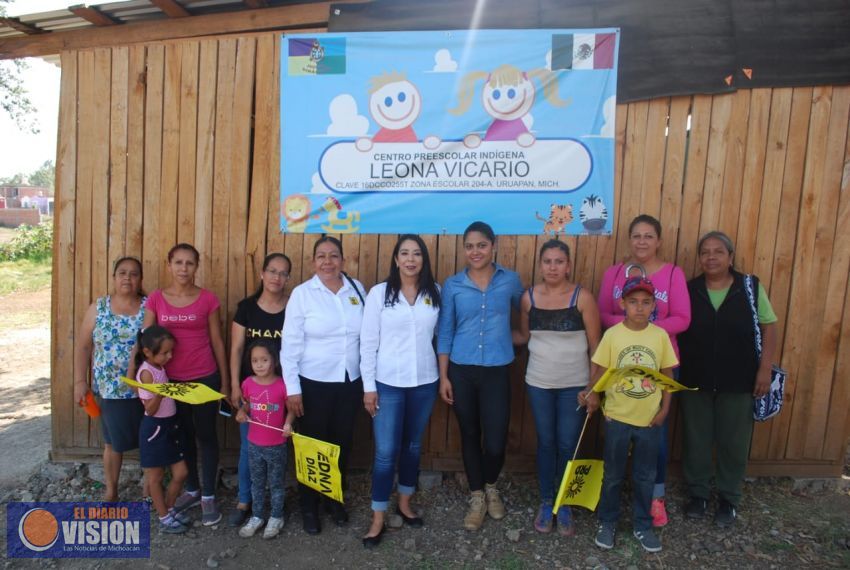 Paty Silva ,recibe respaldo de los habitantes de las colonias, El Milagro, San Pedro y La Tamacua.