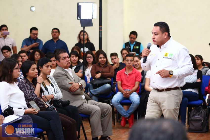 Los jóvenes no son el futuro de México, son el presente: Víctor Manríquez