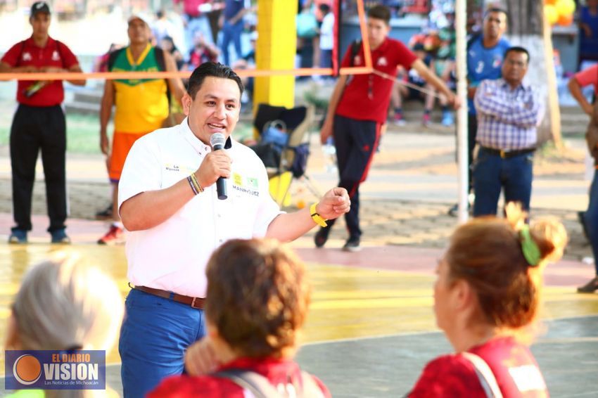 Trabajemos en.equipo para que el deporte llegue a más gente: Víctor Manríquez
