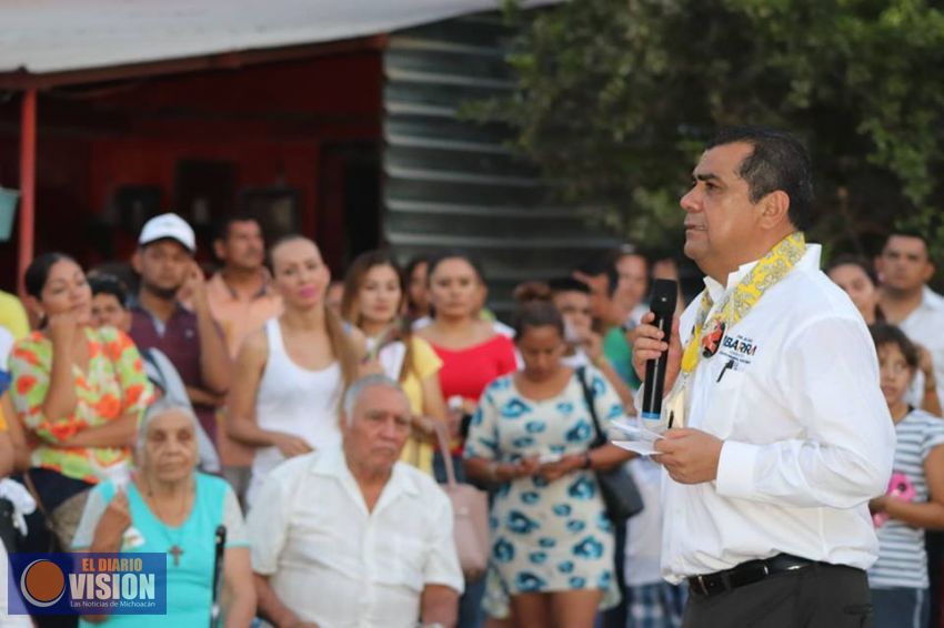 Se suman huetamenses al proyecto de Elías Ibarra