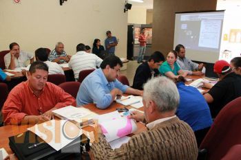 Capacitan a observadores electorales de casillas extraordinarias