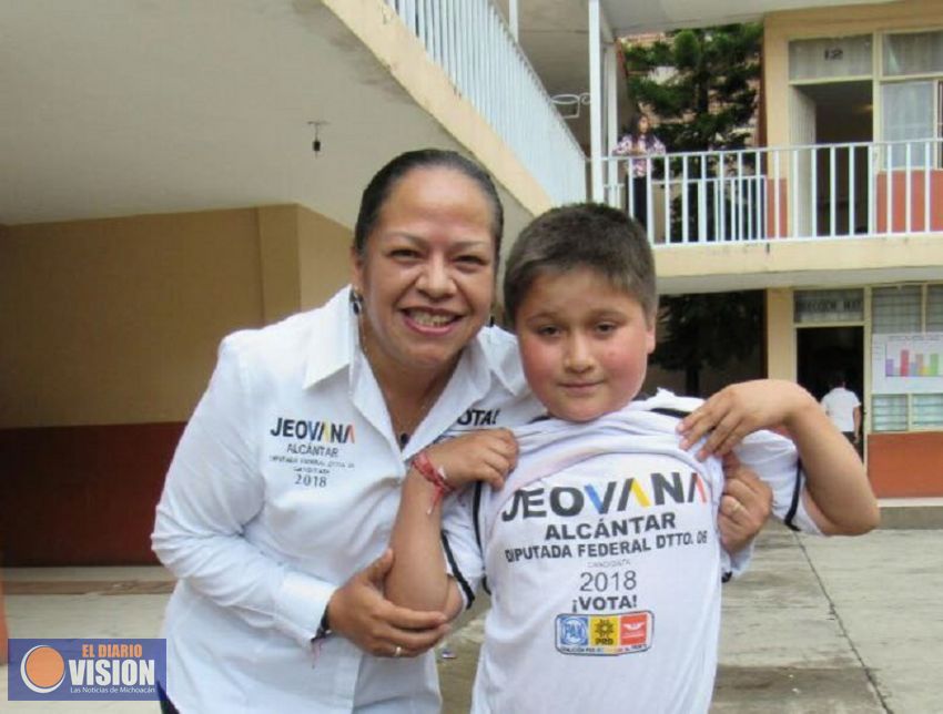 Jeovana Alcántar va por mayor protección y desarrollo para las y los niños