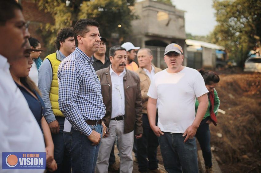 Toño García ofrece su apoyo a Peribán