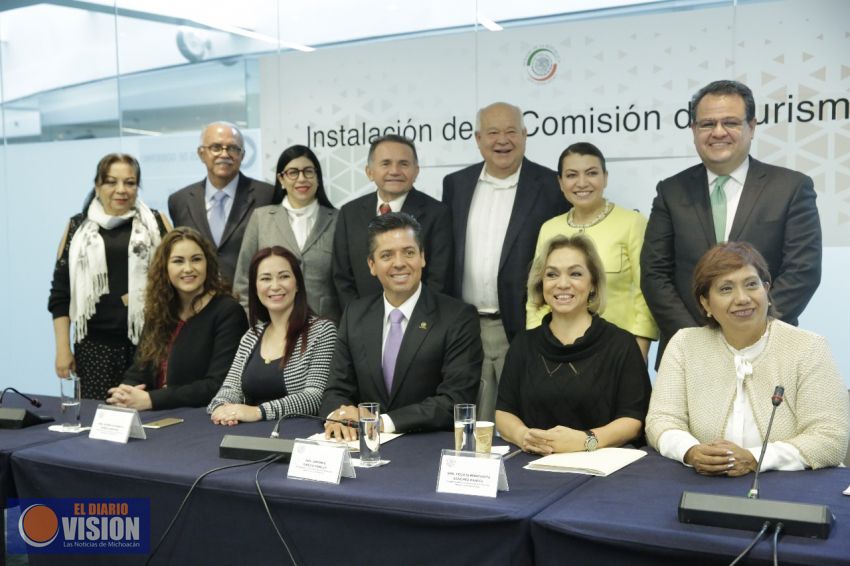Toño García declara formalmente instalados los trabajos de la Comisión de Turismo