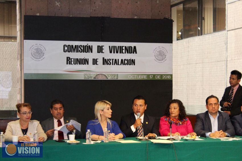 Exhorta diputado Carlos Torres Piña a corregir con dignidad y justicia la demanda de vivienda