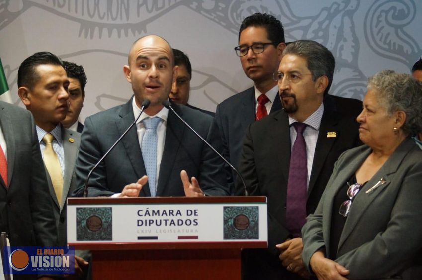 Es momento de que AMLO demuestre su compromiso con la educación pública: Adolfo Torres 