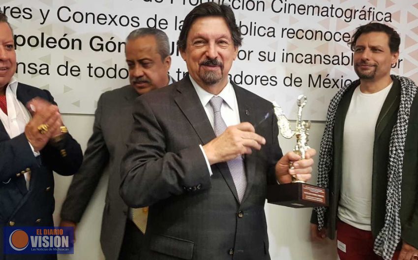 Ordenan a PGR descongelar tres cuentas del sindicato minero