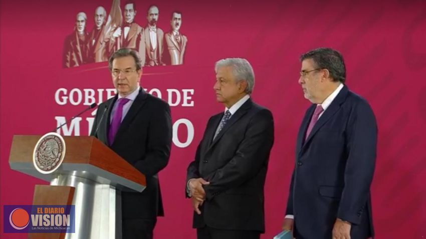 Andrés Manuel López Obrador se solidariza con el magisterio en Michoacán