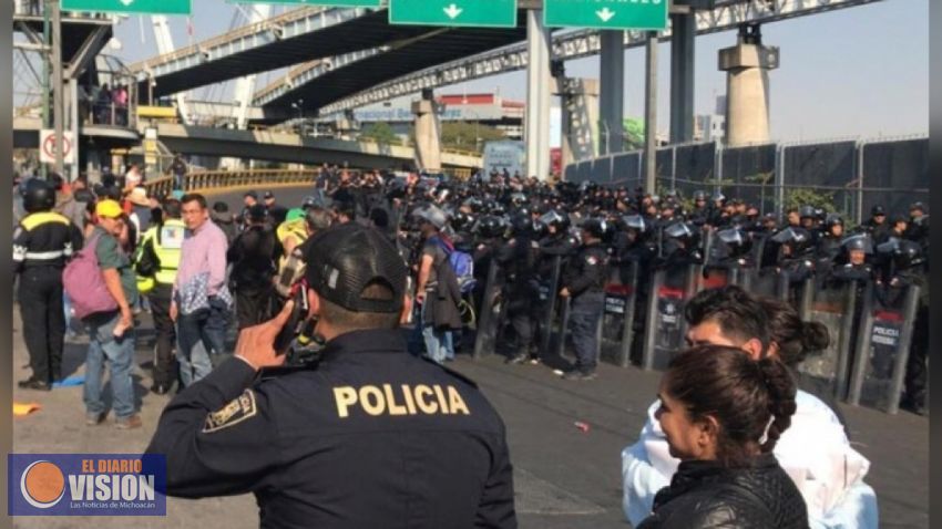 Tras acuerdo, manifestantes se retiran de inmediaciones de AICM