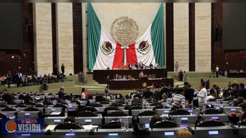 Diputados se felicitan por “gran trabajo”; salen 11 días de vacaciones