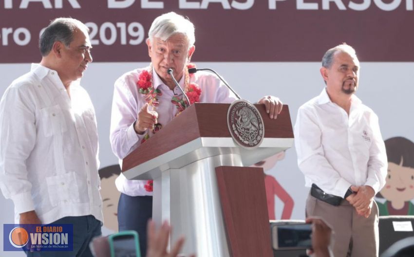 AMLO arranca Programa de Pensión para personas con discapacidad