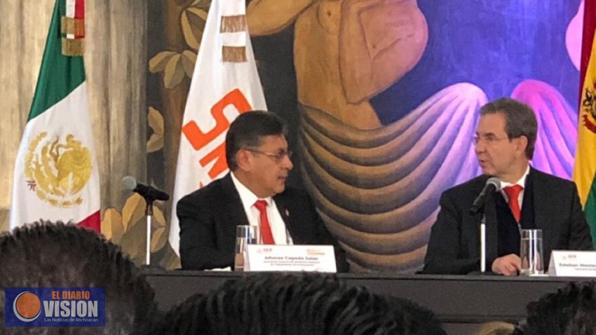Se reúne líder sindical del SNTE con el Secretario de Educación Esteban Moctezuma 