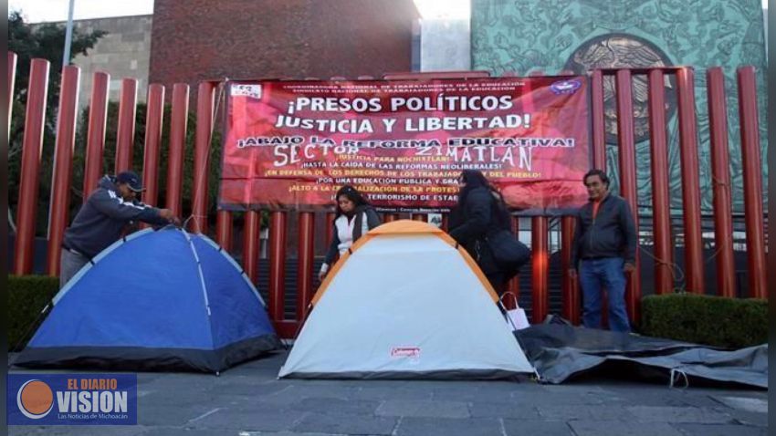 AMLO instruye eliminar lo que afecte a maestros
