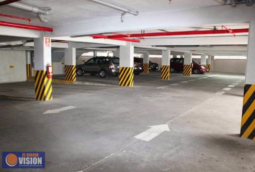 Impulsan Cruz Pérez y Ricardo Monreal eliminar cobro de estacionamiento en centros comerciales