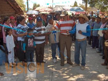 Francisco Morelos Borja inauguró diversas obras en la Tenencia de Capula