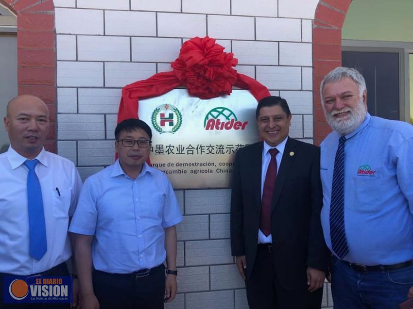 Nacho Campos en la inauguración oficial del centro de Agronegocios México-China