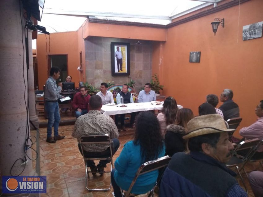 Lupillo Aguilera ofrece becas para que jóvenes estudien en la UIIM