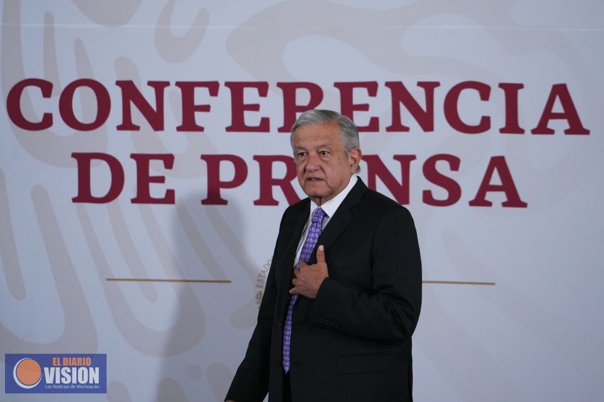 Medios públicos se van a ajustar a política de austeridad: AMLO; promete revisar caso IMER
