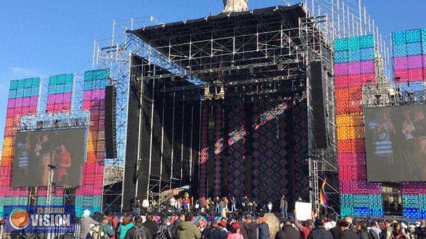Blindan el Zócalo con 8 mil policías para acto presidencial