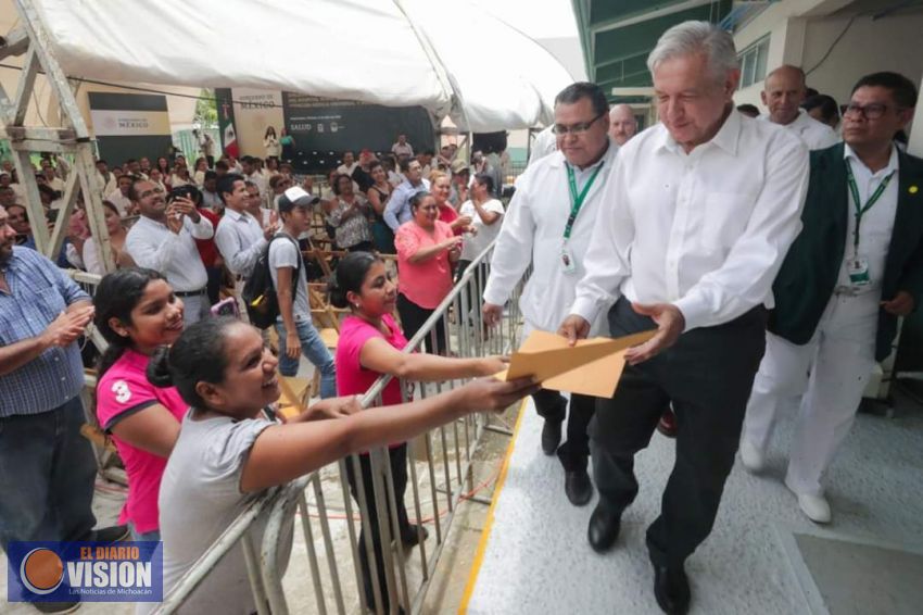 López Obrador llama al EZLN a abandonar la confrontación  