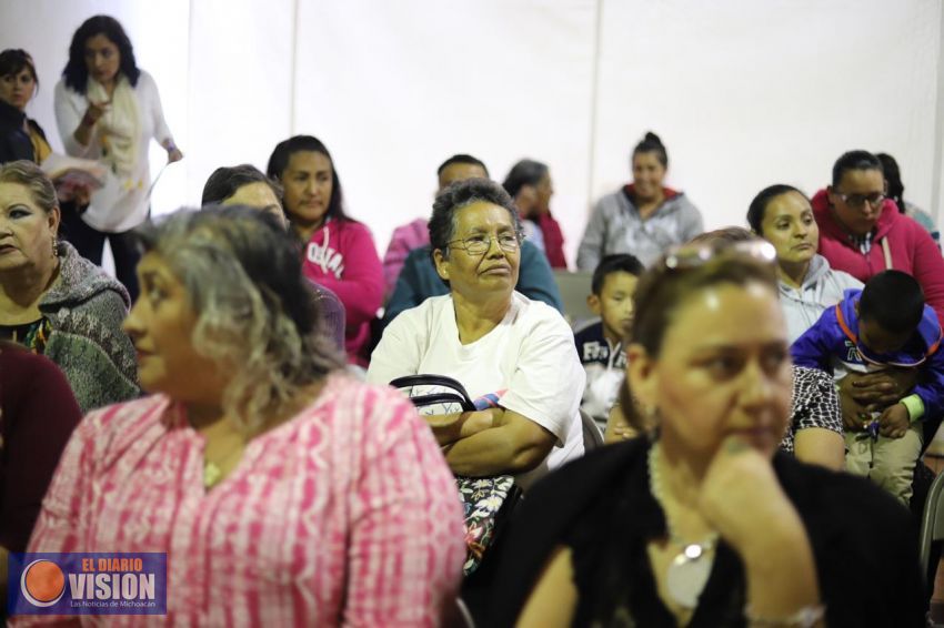 Entregan 7 mil créditos a mujeres de Zacapu 
