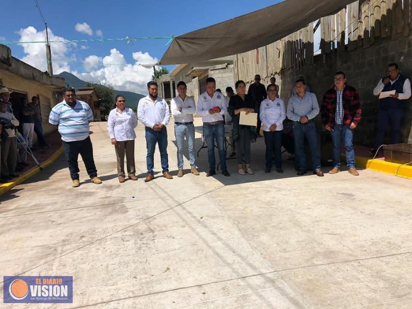 Inauguran la red de drenaje de agua potable en Nahuatzen 