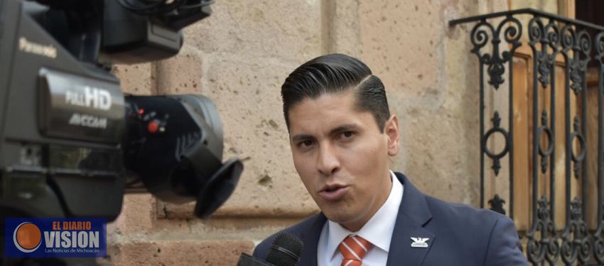 Estado Mexicano se hincó ante el crimen organizado: Javier Paredes 