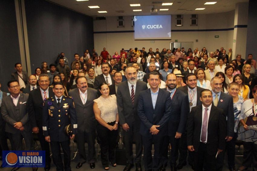Reconoce COMNAPAZ México a Wilfrido Lázaro con el Premio Nacional por La Paz 2019 