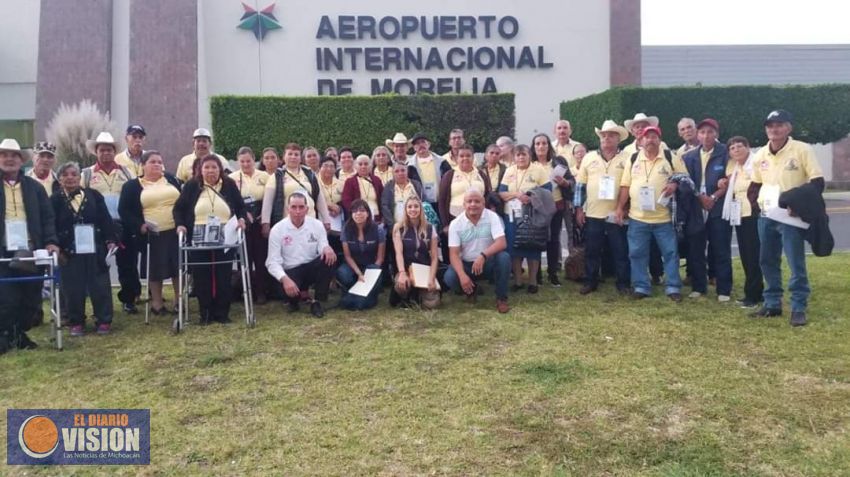 Un total de 36 Palomas Mensajeras del Municipio de Morelos viajaron a Estados Unidos