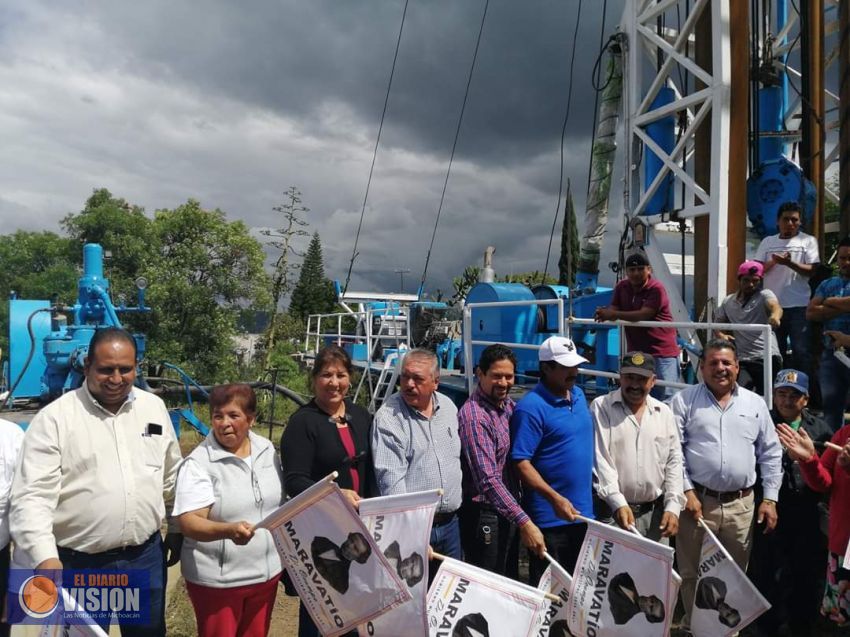 Jaime Hinojosa Campa, dio el banderazo de arranque de la perforación del pozo para agua potable 