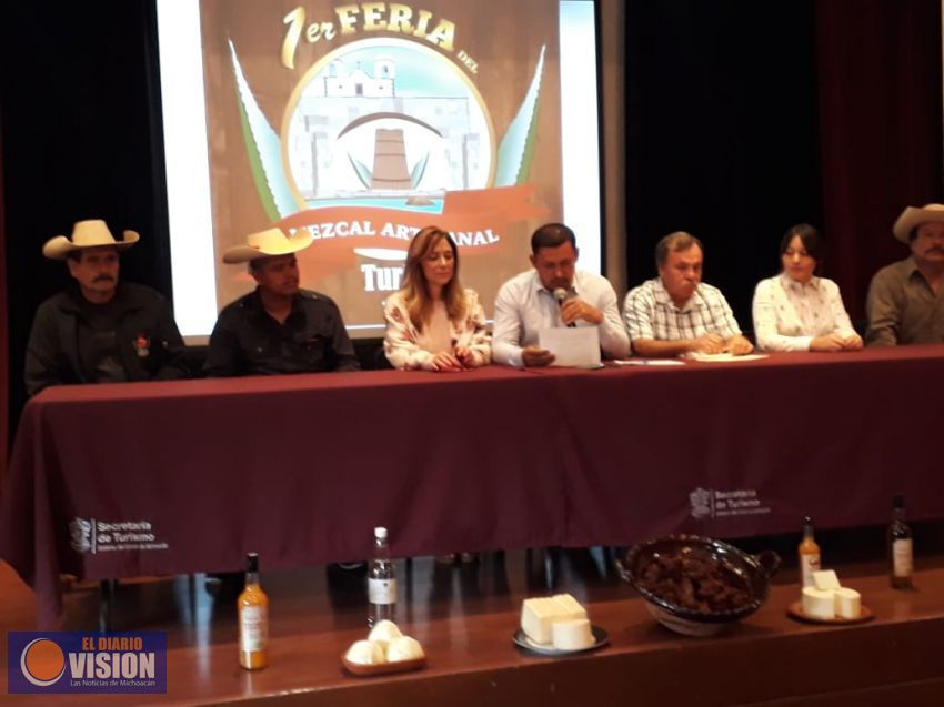 Anuncian Primer Feria del Mezcal en Turicato