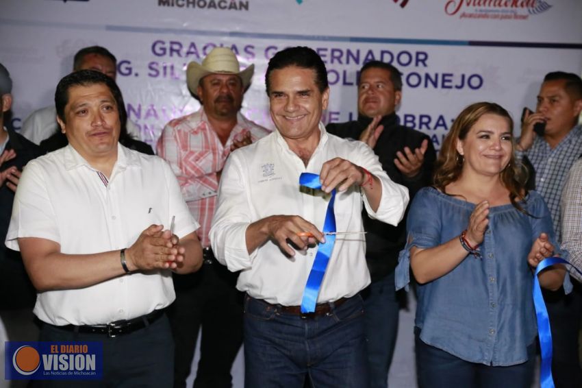 Invierte Gobierno en obras de agua y pavimentación en Numarán 