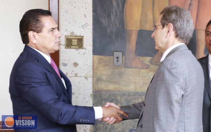 Avanza acuerdo para federalización de nómina educativa y apoyo a UMSNH