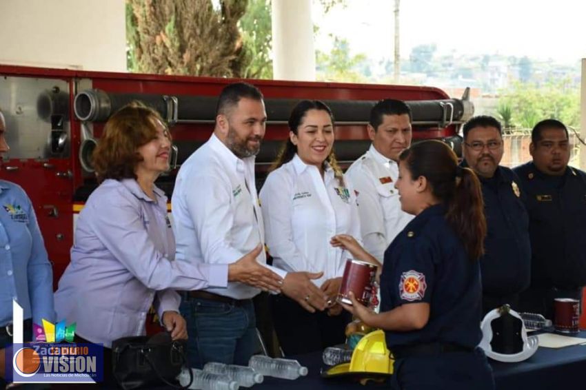  Luis Felipe León, puso en marcha la Colecta Anual del Cuerpo de Bomberos Voluntarios Ac Linces