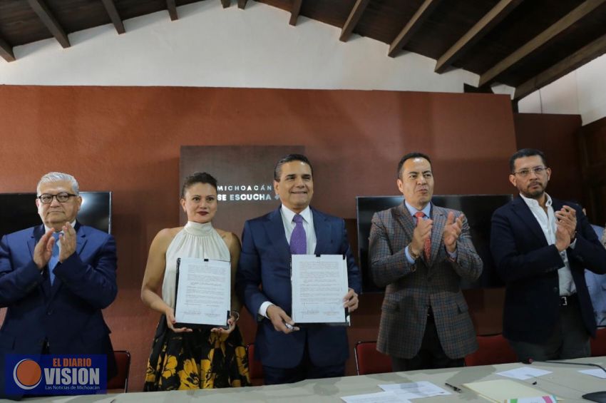 Signa Gobernador convenio con la Congregación Mariana Trinitaria 