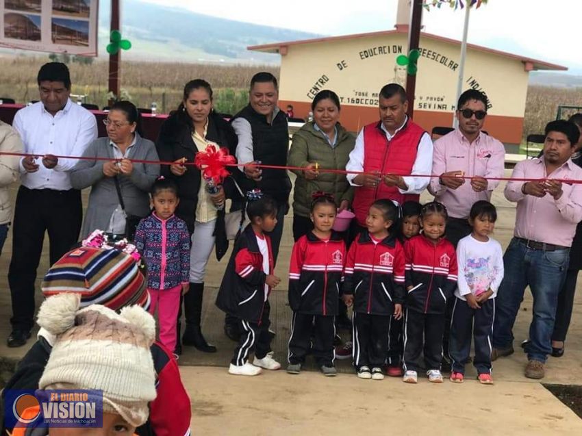Inauguran la techumbre del Jardin de niños “José María Morelos y Pavón” de la comunidad de Sevina