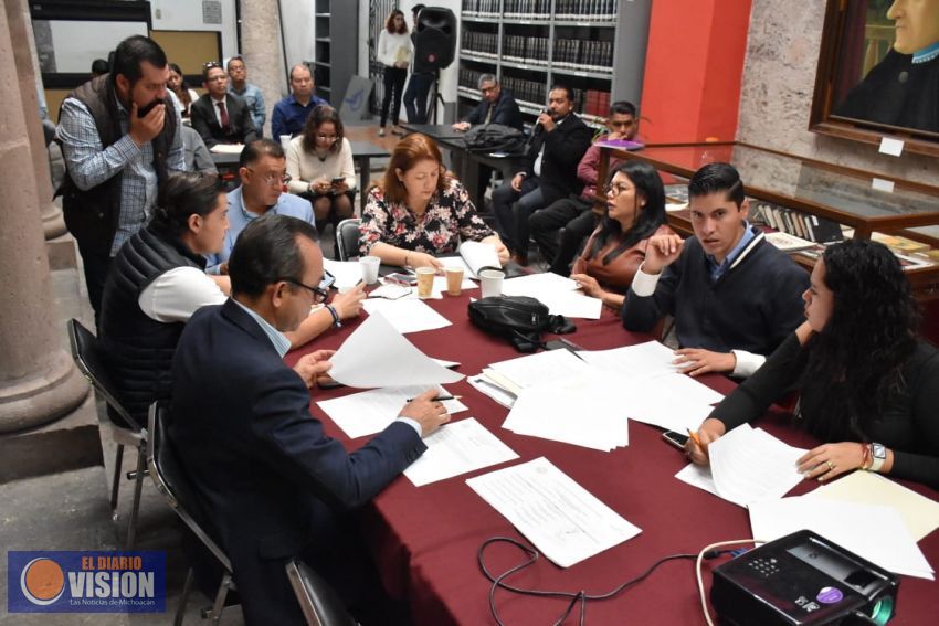 En comisiones, diputados aprueban convocatoria para elegir comisionado del IMAIP