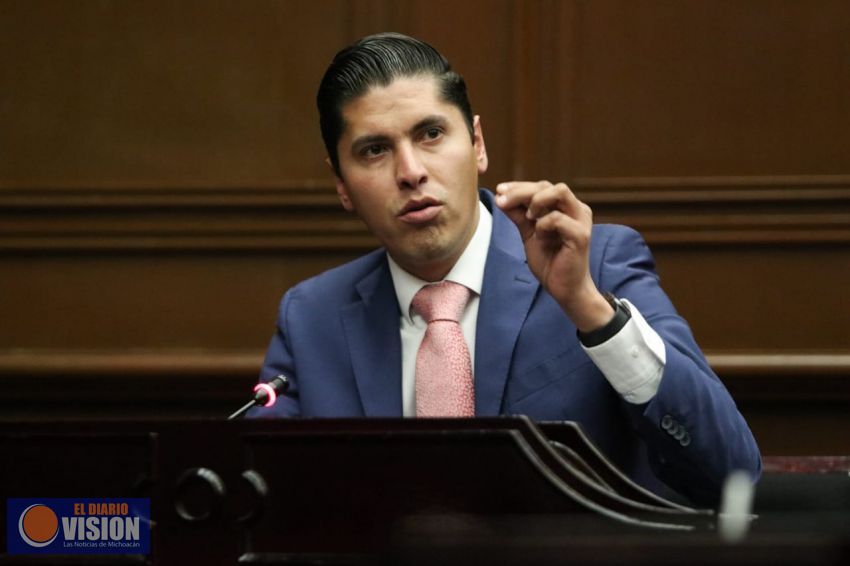 La terna de aspirantes a la CEDH se regresa a comisiones : Javier Paredes